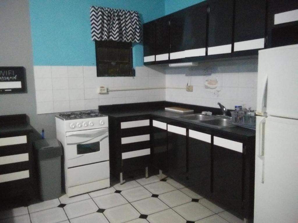 Labadie Apartment أغواديلا المظهر الخارجي الصورة